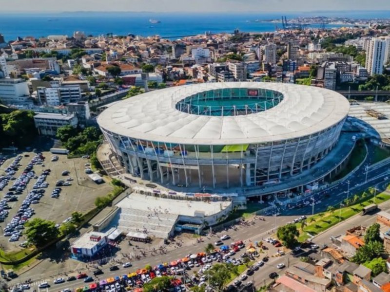 Felca anuncia retorno às redes sociais após sete meses afastado: “Me escondi por tempo demais”