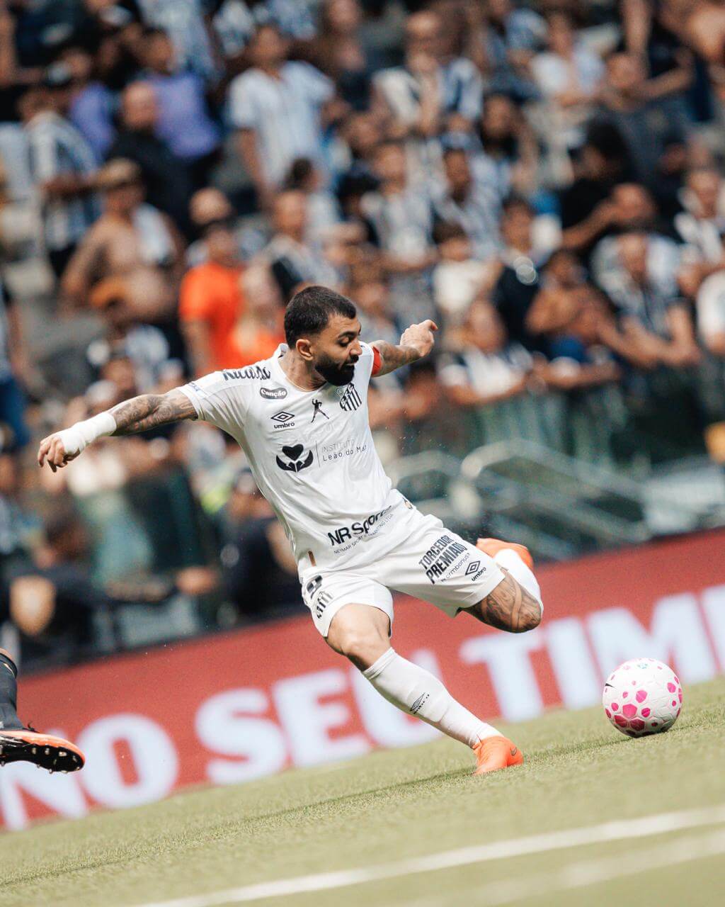Atuando fora de casa, Santos FC é derrotado pelo Atlético Mineiro no Campeonato Brasileiro 1