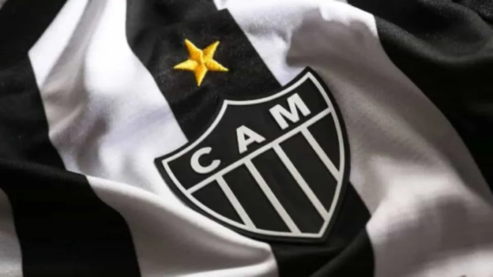 Com time misto, Atlético-MG vence o Coritiba e entra no G5 do Brasileirão 4