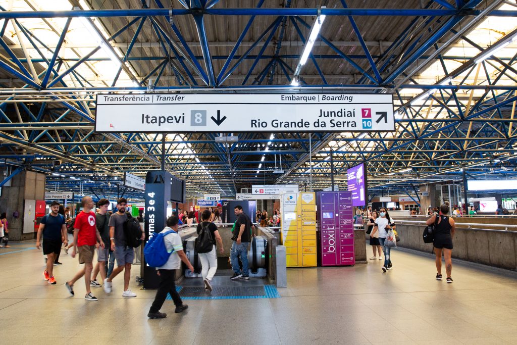 Estações Palmeiras-Barra Funda e Engenheiro Goulart recebem ação de empregabilidade do Governo de SP 3