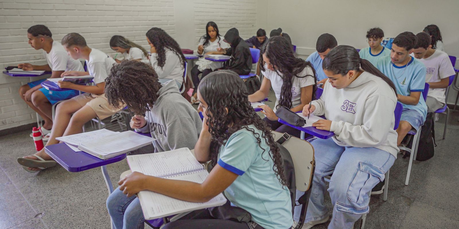 Estudantes de escolas públicas querem ensino e aprendizagem melhores 16