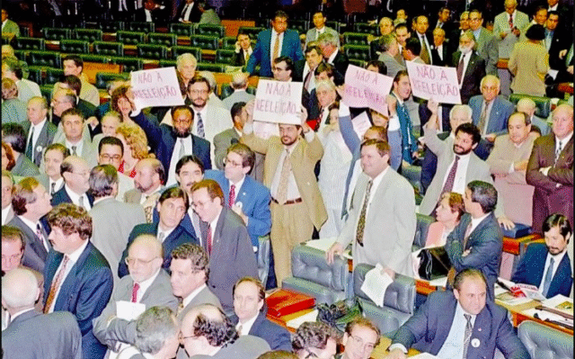 Fim da reeleição: uma história de promessas não cumpridas 1