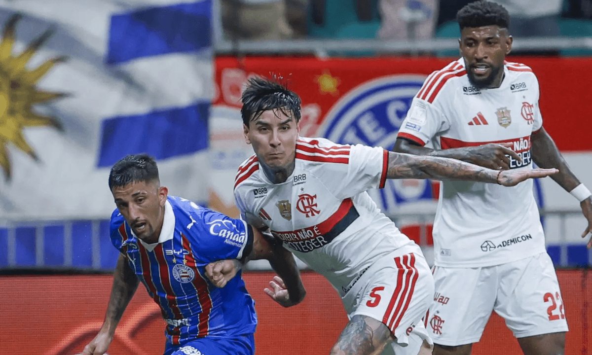 Flamengo goleia Bahia por 3 a 0 na Fonte Nova e reassume liderança do Brasileirão 1