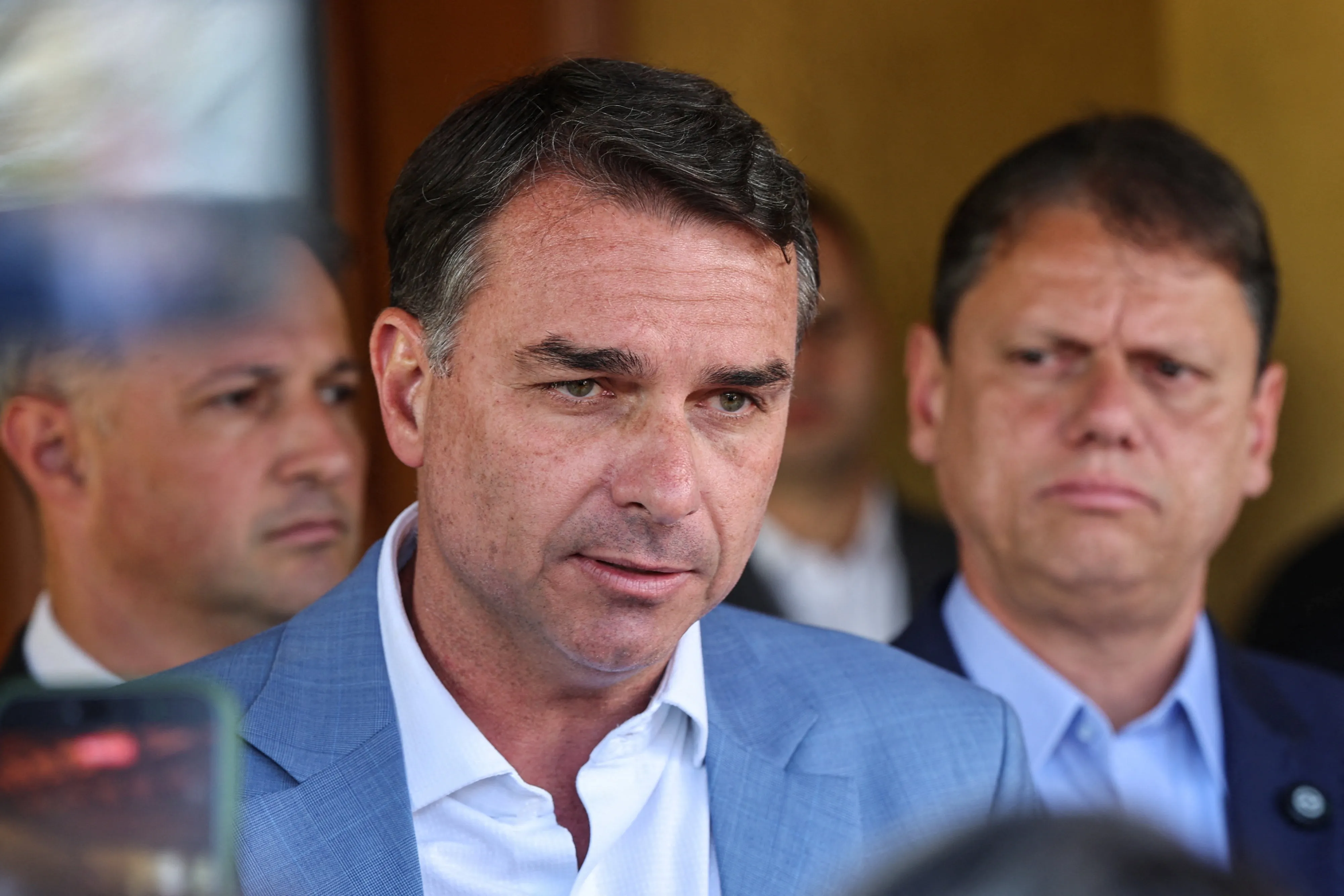 Flávio acelera ofensiva e leva vantagem na disputa pelo apoio do Centrão no 2º turno 1