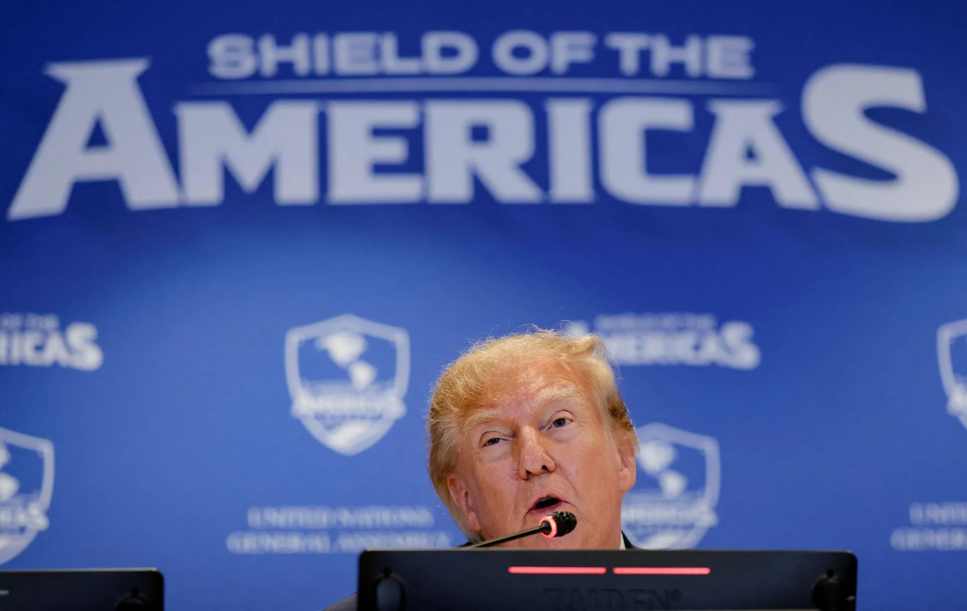 Frustrados com Trump, eleitores querem mudança em Washington, mostra pesquisa 1