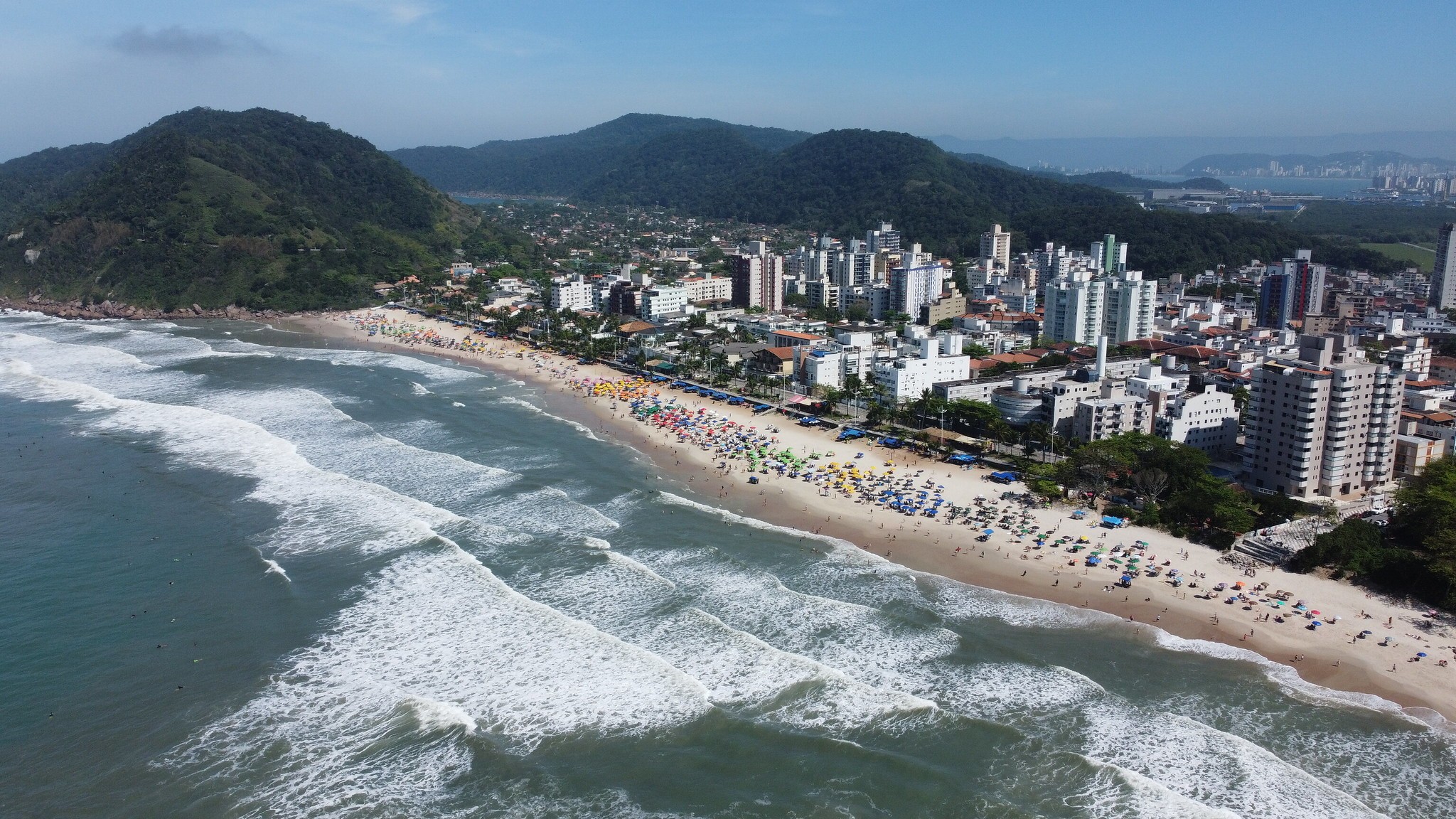 Guarujá espera receber 120 mil turistas durante o feriado em alusão à Padroeira do Brasil