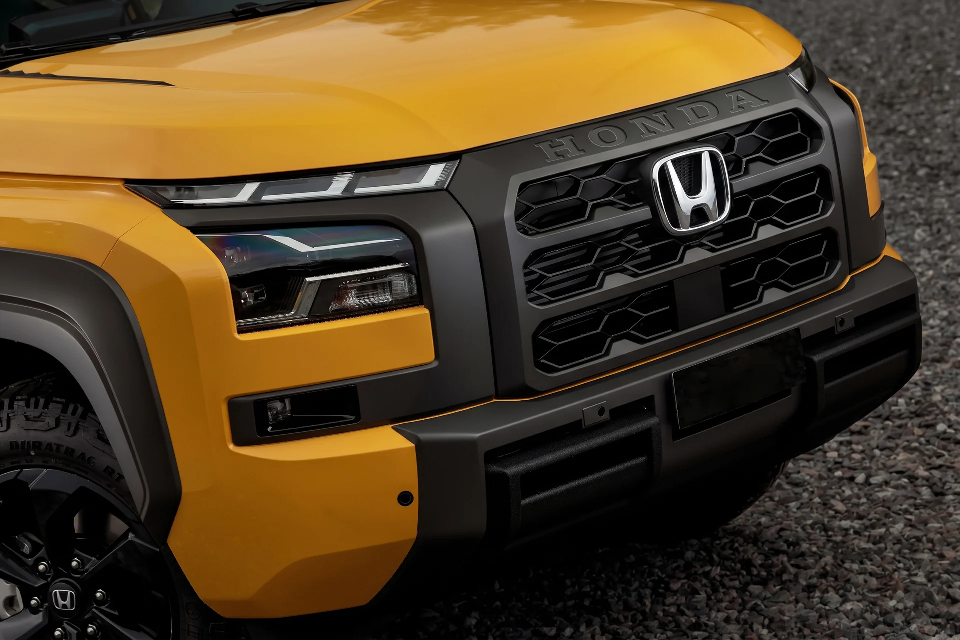 Arte Mitsubishi Triton com frente de Honda