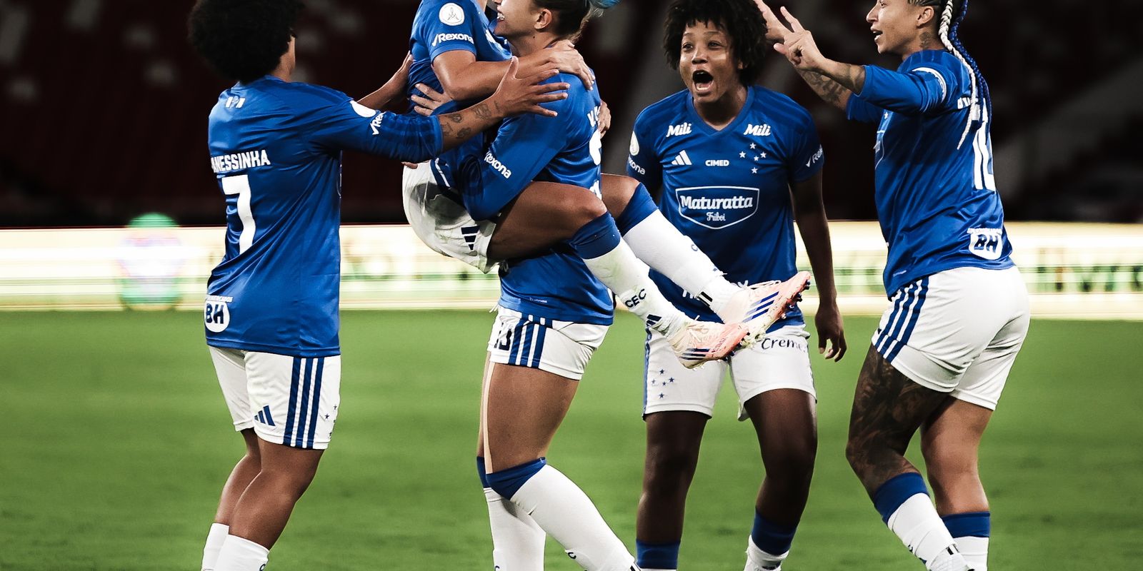 Libertadores Feminina: Cruzeiro resiste à altitude e vence na estreia 1