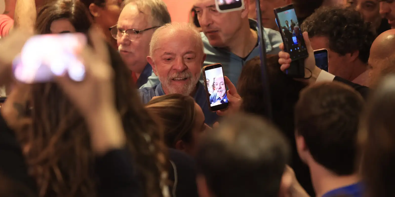 Lula agradece votos e diz que teve de vencer intromissão vinda de fora 1