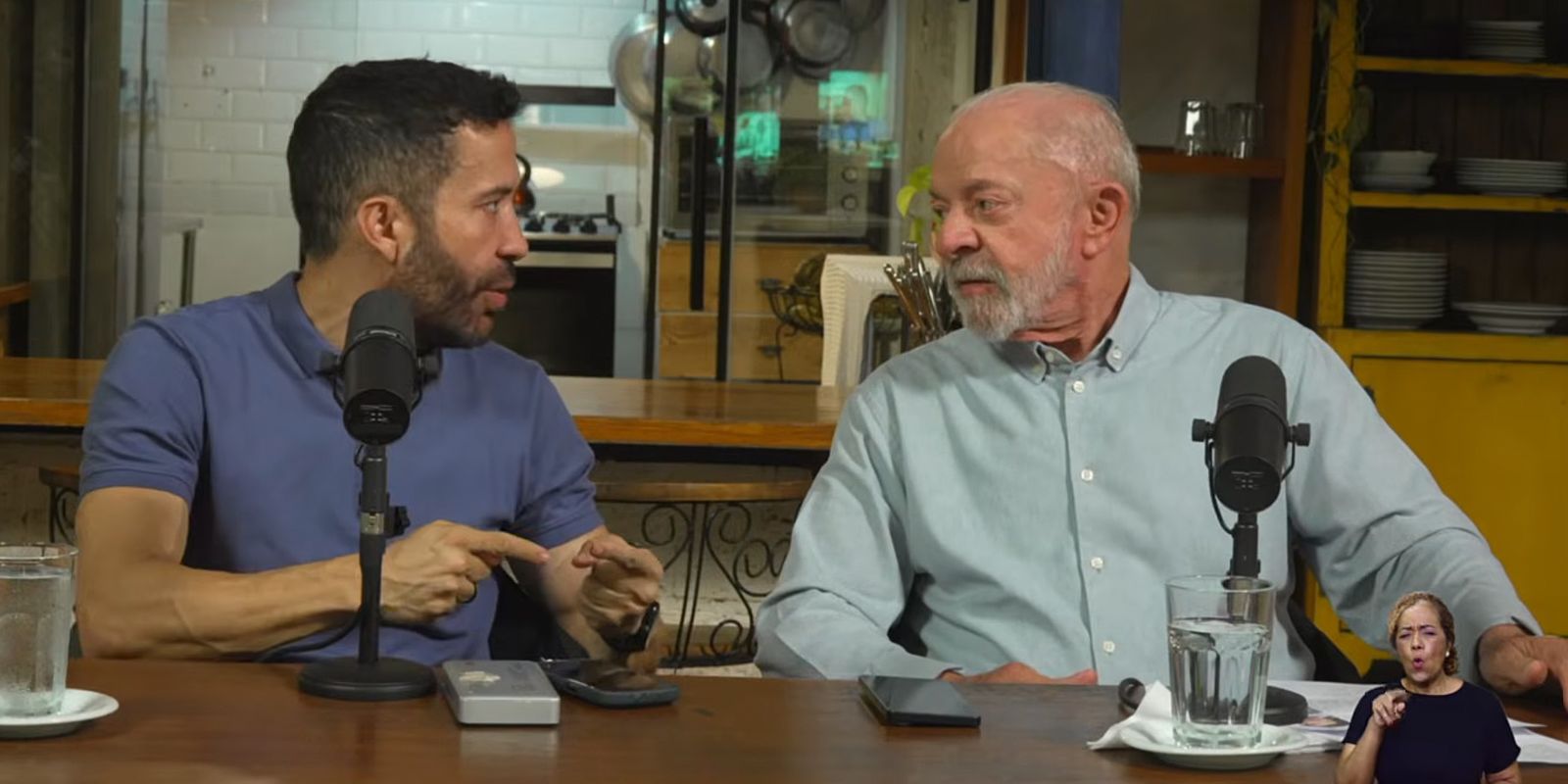 Lula participa de live do “exército” e estimula ida de idosos às urnas 1