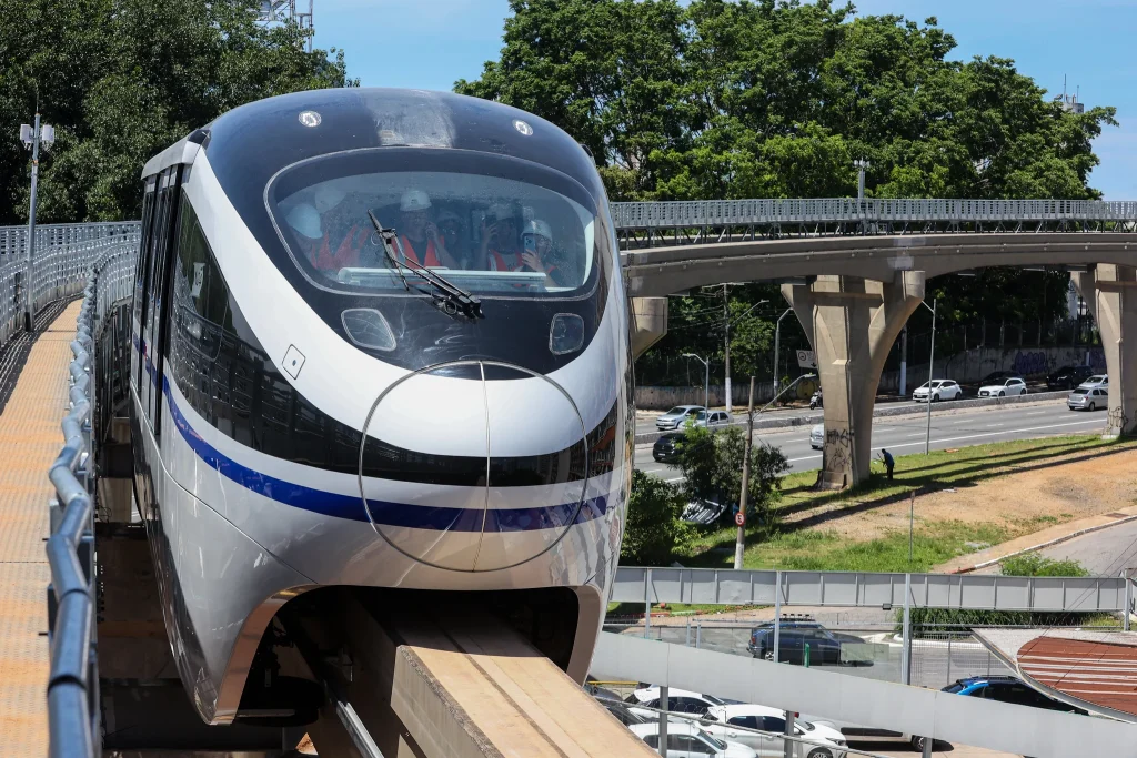 Metrô terá operação 24 horas neste fim de semana e esquema especial no feriado 1