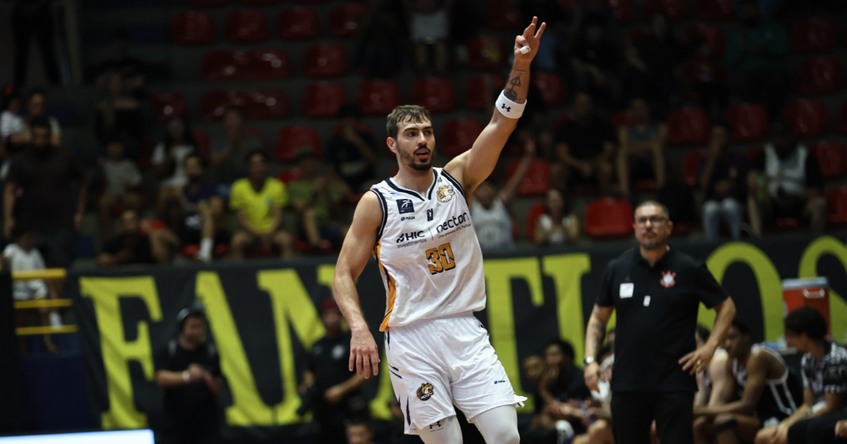 Mogi Basquete vence o Corinthians na abertura do NBB CAIXA 2026/27 3