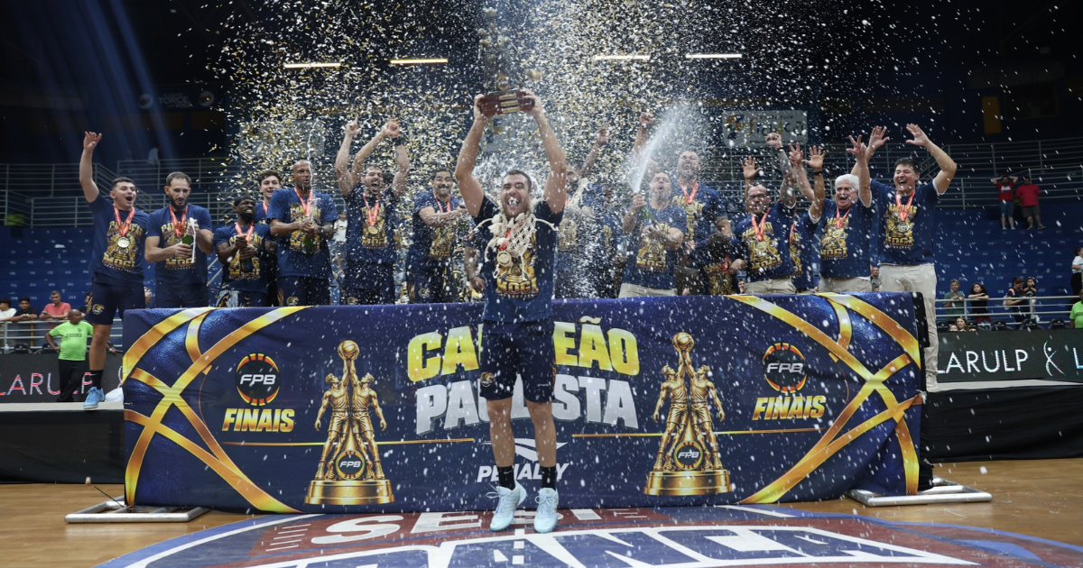 Mogi Basquete vence o Franca no Pedrocão e conquista o tricampeonato paulista após dez anos 3
