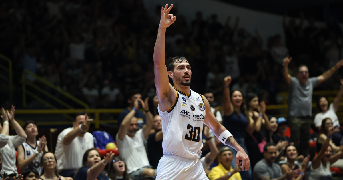 Mogi Basquete vence o Franca por 92 a 60, abre 2 a 0 na final e fica a uma vitória do título paulista 5