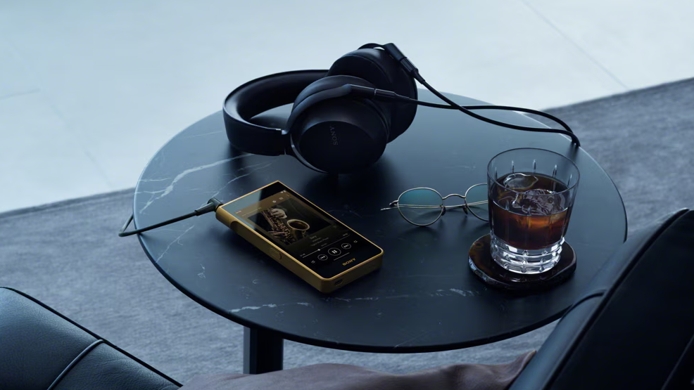 O Walkman está de volta: R$ 30 mil e acabamento em ouro 1