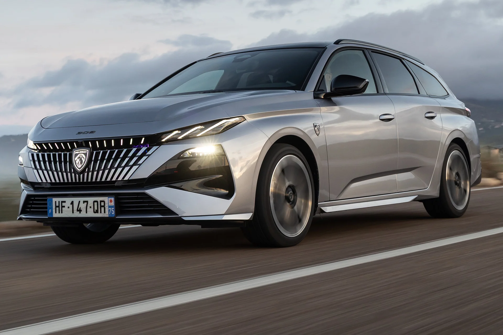 peugeot 308 sw gt hybrid4