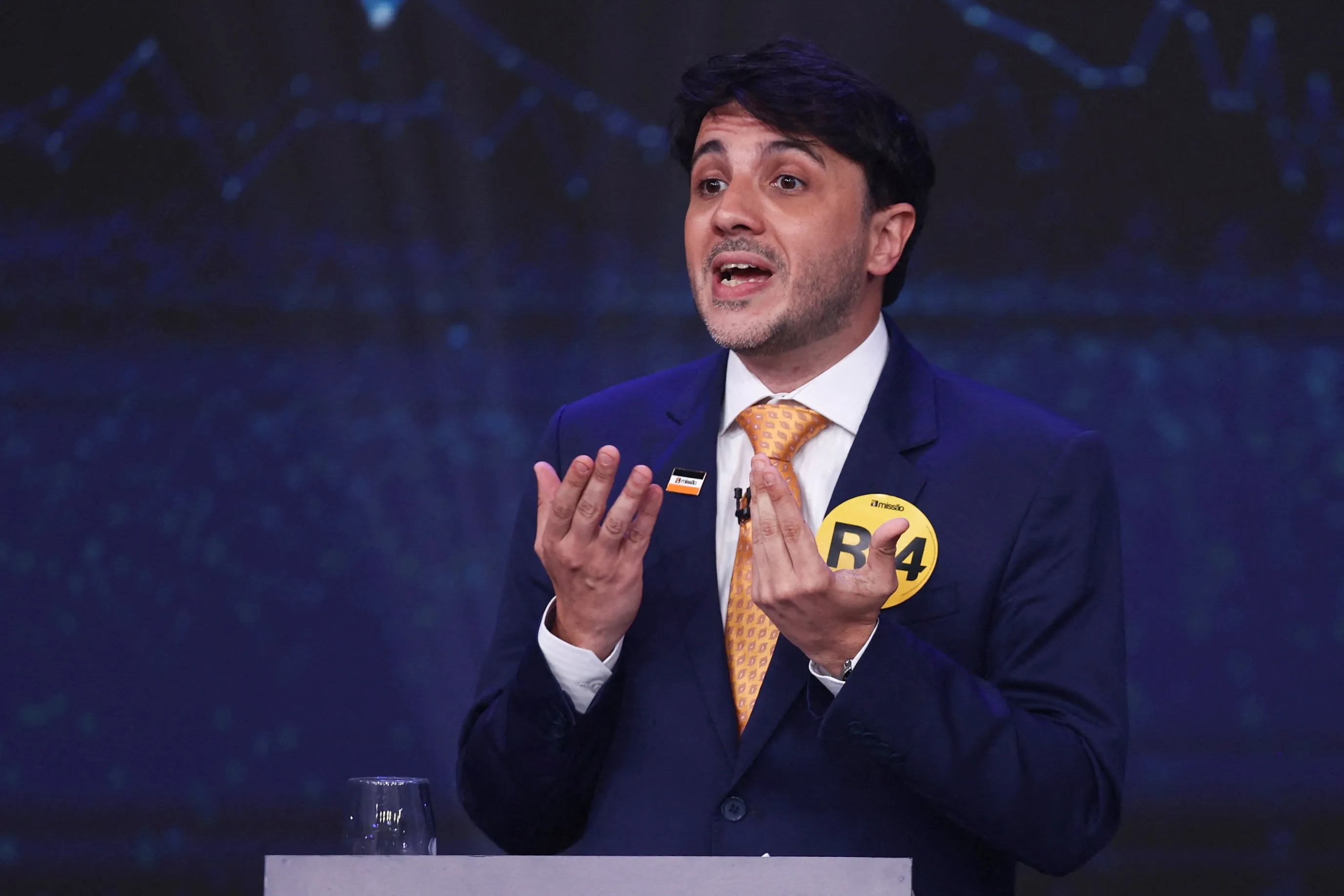Renan Santos fala sobre falta de humildade no bolsonarismo e novas derrotas 3