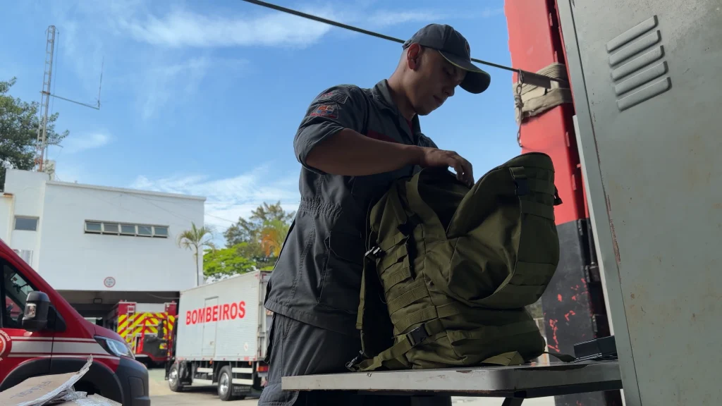Retardante, drone, gerador: veja como o Governo de SP vai reforçar o combate a incêndios florestais no Amazonas 1