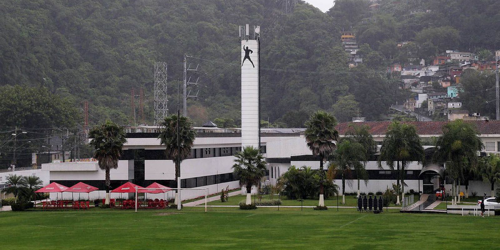 Santos regulariza ocupação do Centro de Treinamento Rei Pelé 3