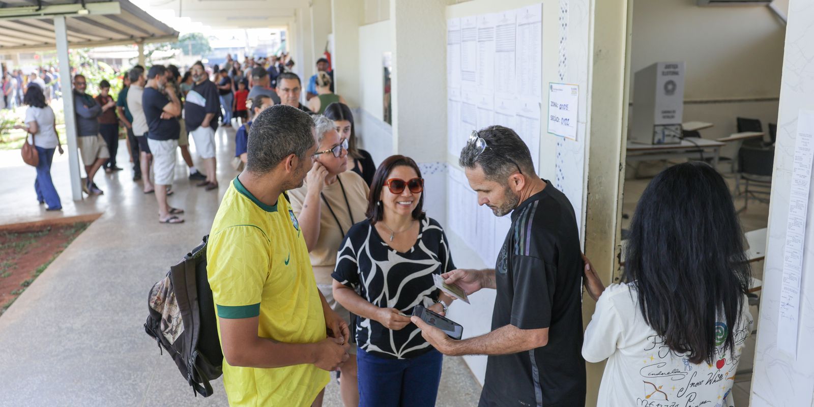 Trabalhador tem direito de sair do serviço para votar; confira a lei 1