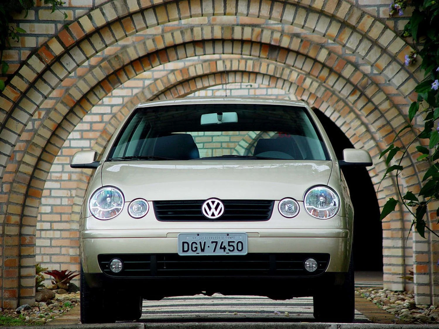 VW Polo Hatch 1.0 16V foi um bom carro que o mercado rejeitou 1