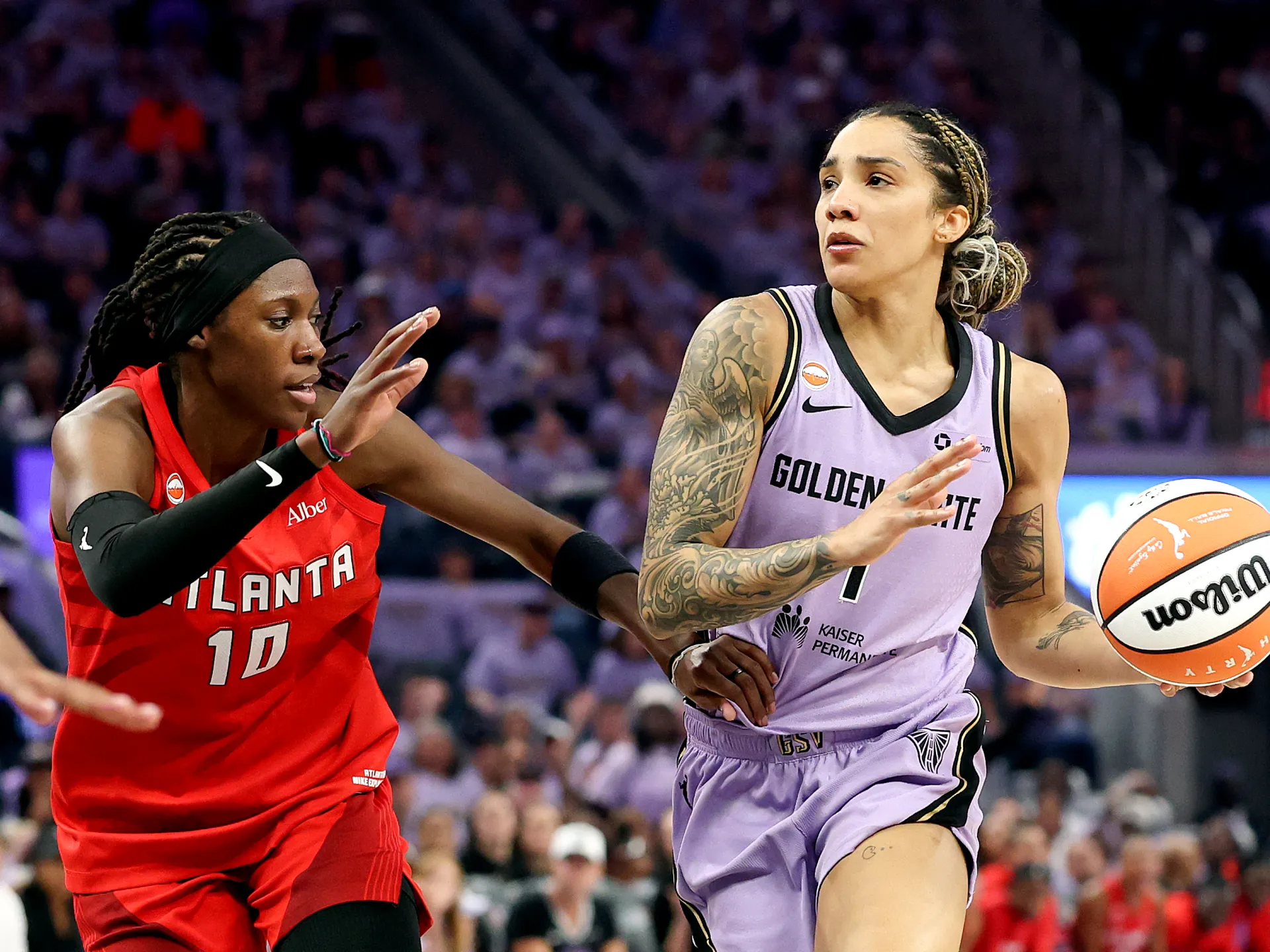 WNBA Finals: Gabby Williams leads Valkyries to nervy Game 1 win over Dream | Basketball 1