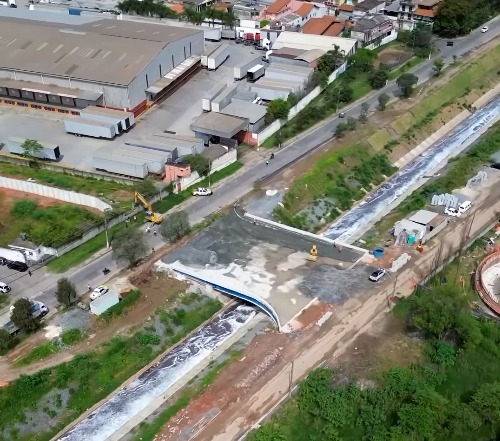 Prefeitura de Guarulhos inicia construção de corredor viário entre as avenidas Papa João Paulo I e Paschoal Thomeu 3